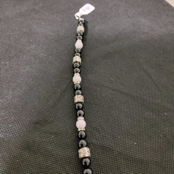 🇨🇦 2 For $25 Artisan Black &white gemstone bracelet - Picture 1 of 7